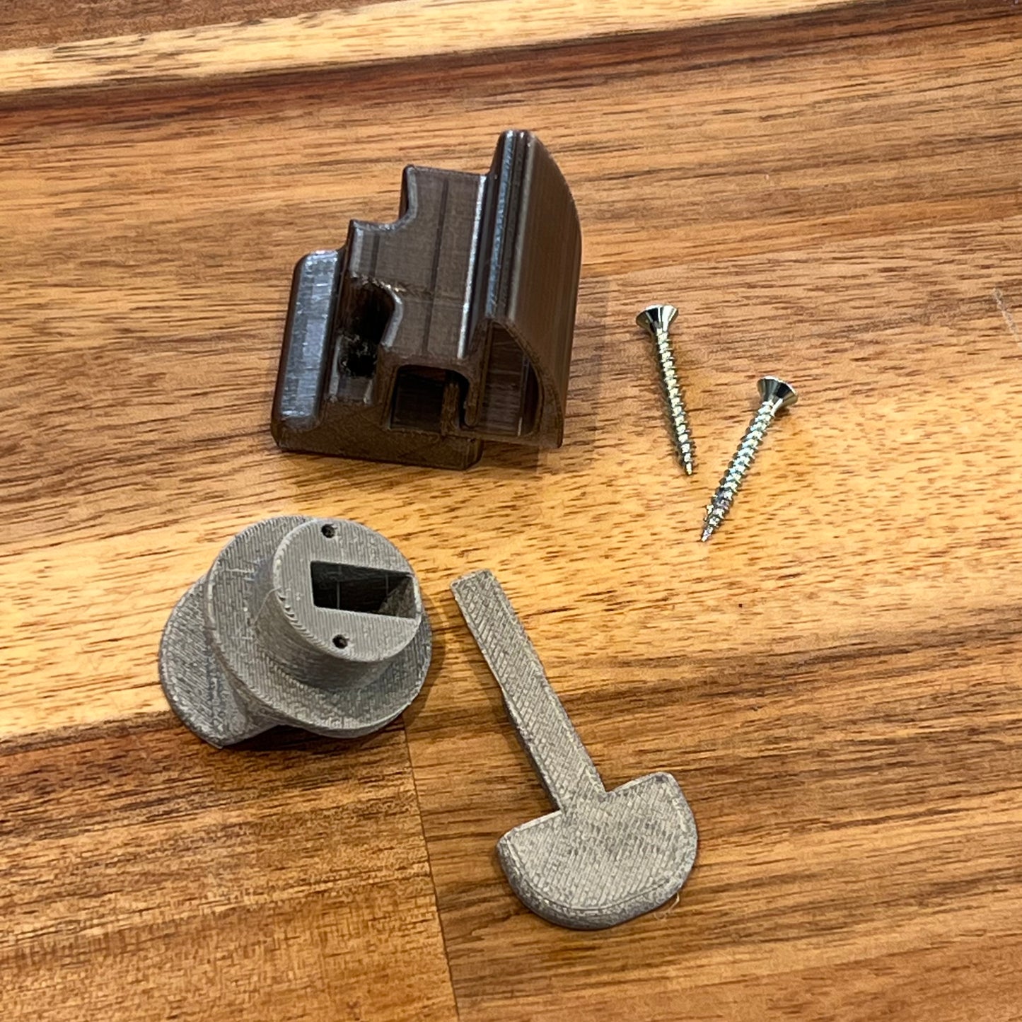 Loquet à verrouillage automatique pour parois fines (5/10mm) - 3DVanMaker