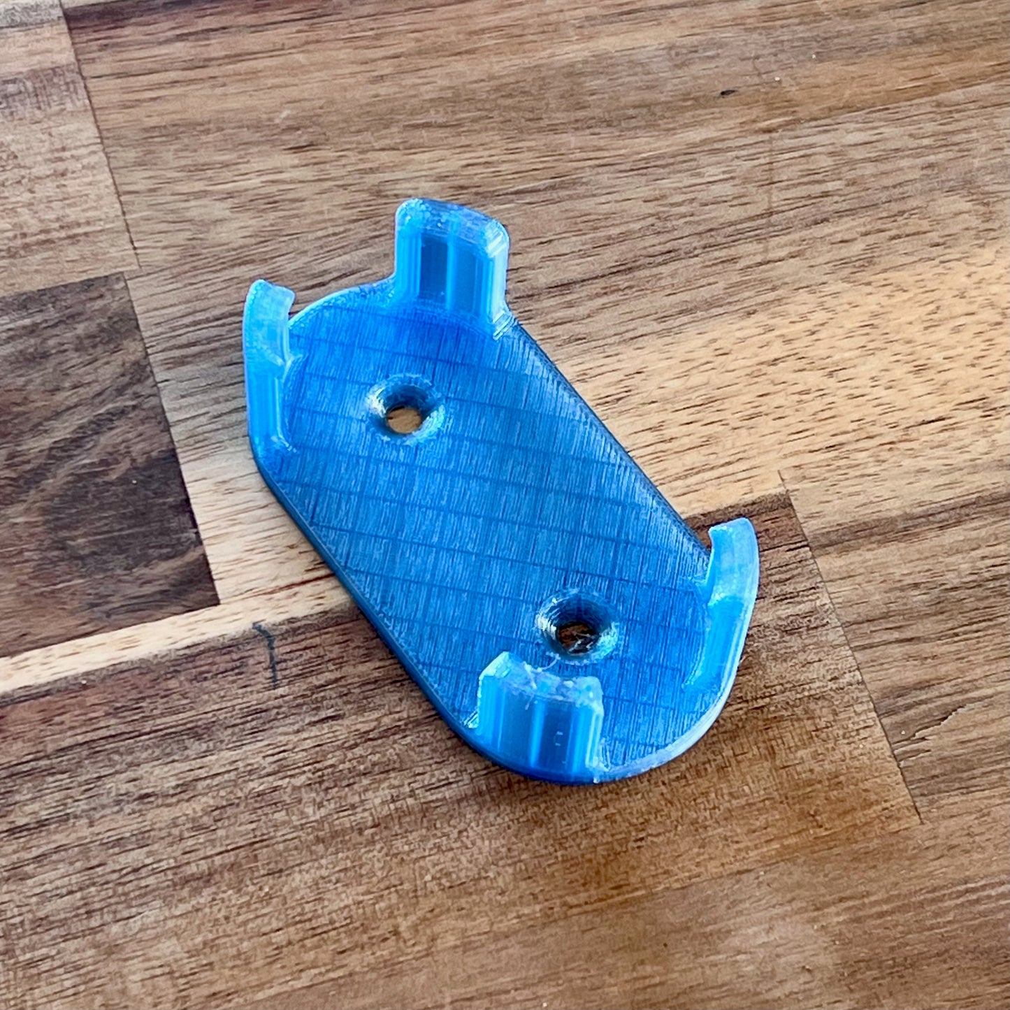 Support clés avec accès aux boutons pour Peugeot Boxer/Citroen Jumper/Fiat Ducato en PETG, bleu clair - 3DVanMaker