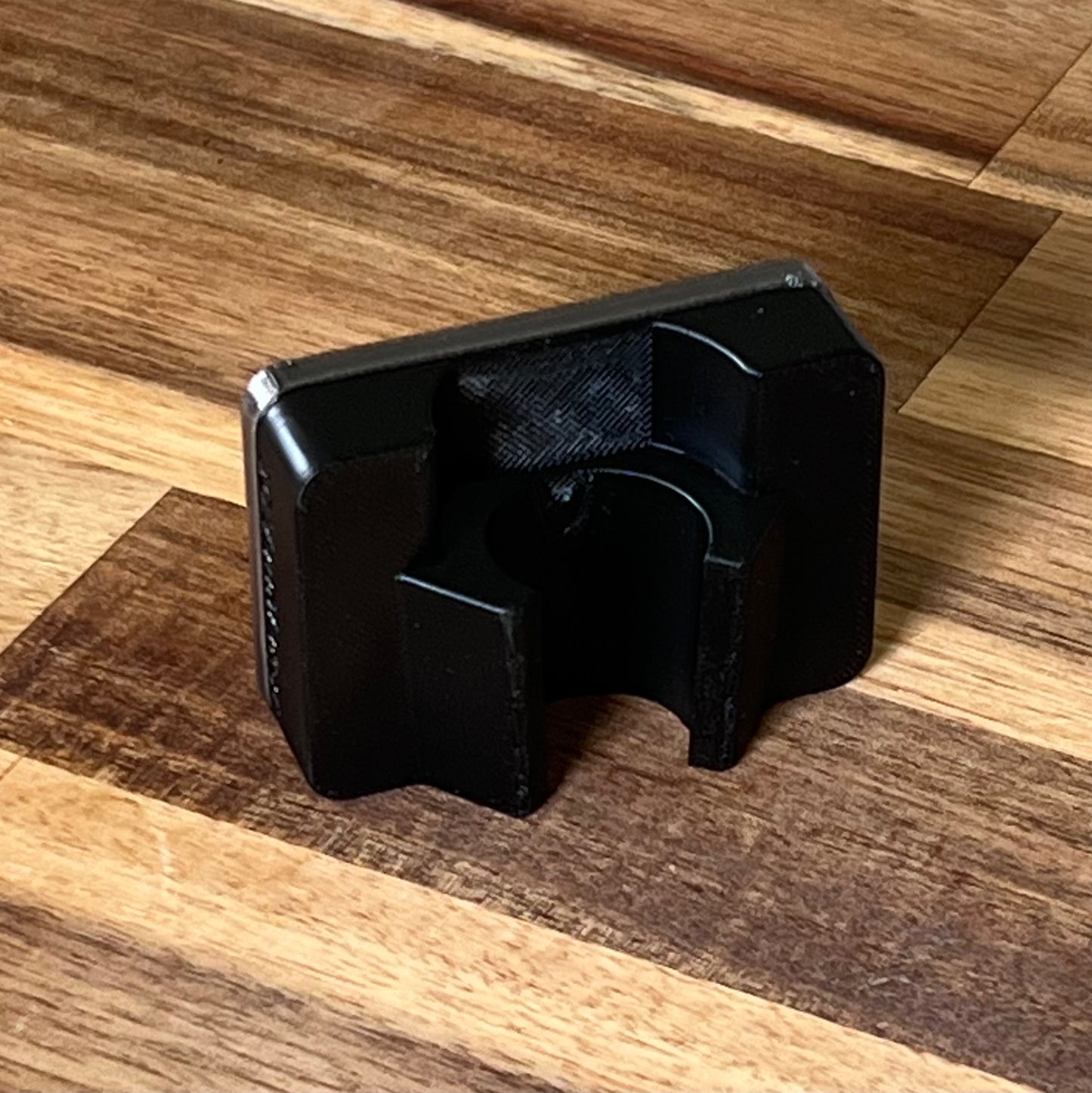 Support pour pommeau Osculati vertical, sur table.