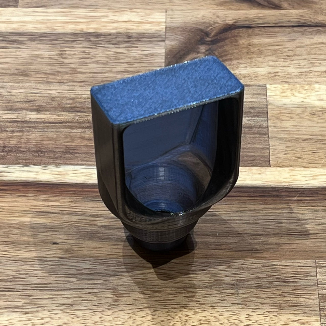 Entonnoir pour coupelle d’eau Fiamma camping-car - 3DVanMaker