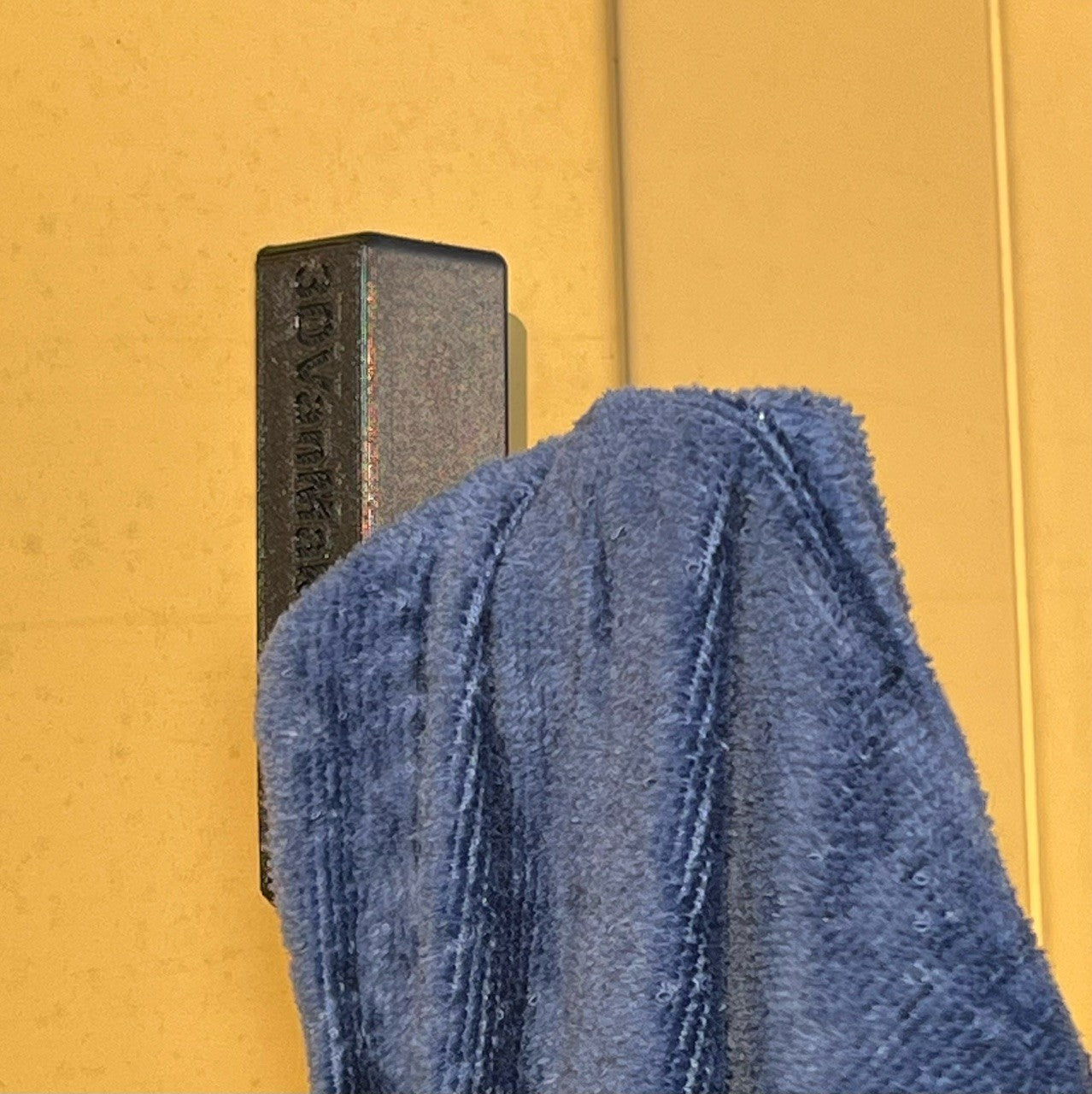 Crochet aimanté pour combinaison, serviette - 3DVanMaker